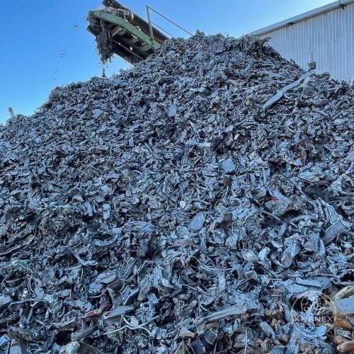Incinerated and fragmentized ferrous scrap